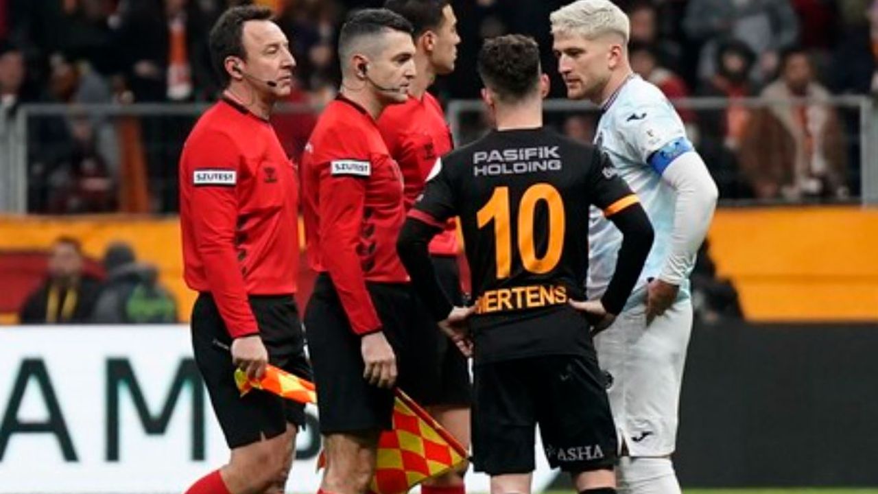 Mertens'in penaltısı kaos yaratmıştı! VAR kayıtları açıklandı