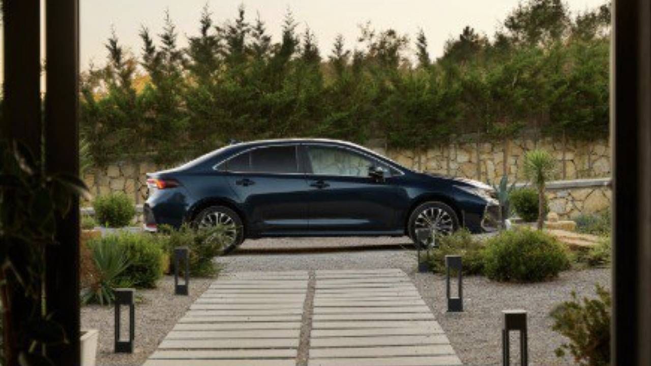 Toyota'da büyük kampanya! 300 bin indirim