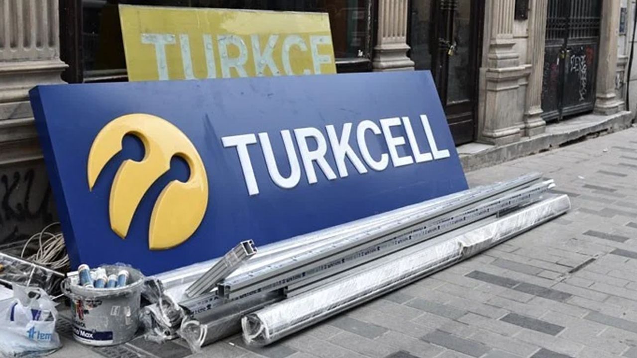 Deprem paylaşımı yapan Turkcell'e tepki: Utanmazsınız