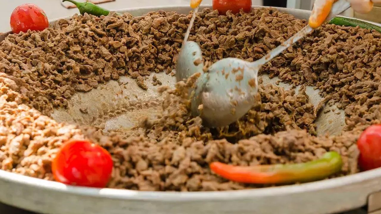 Tantuni diye at ve eşek eti yedirmişler!