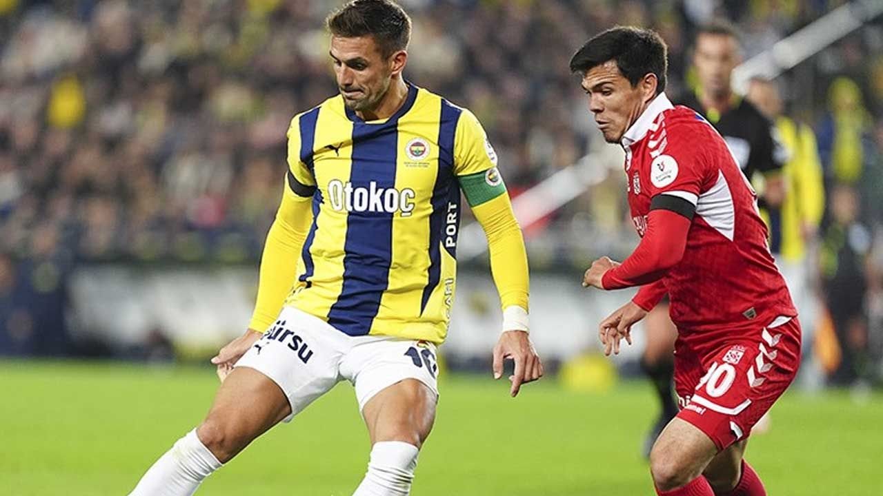 Sivas'ta kar endişe yarattı! İşte Fenerbahçe maçı öncesinde zemindeki son durum