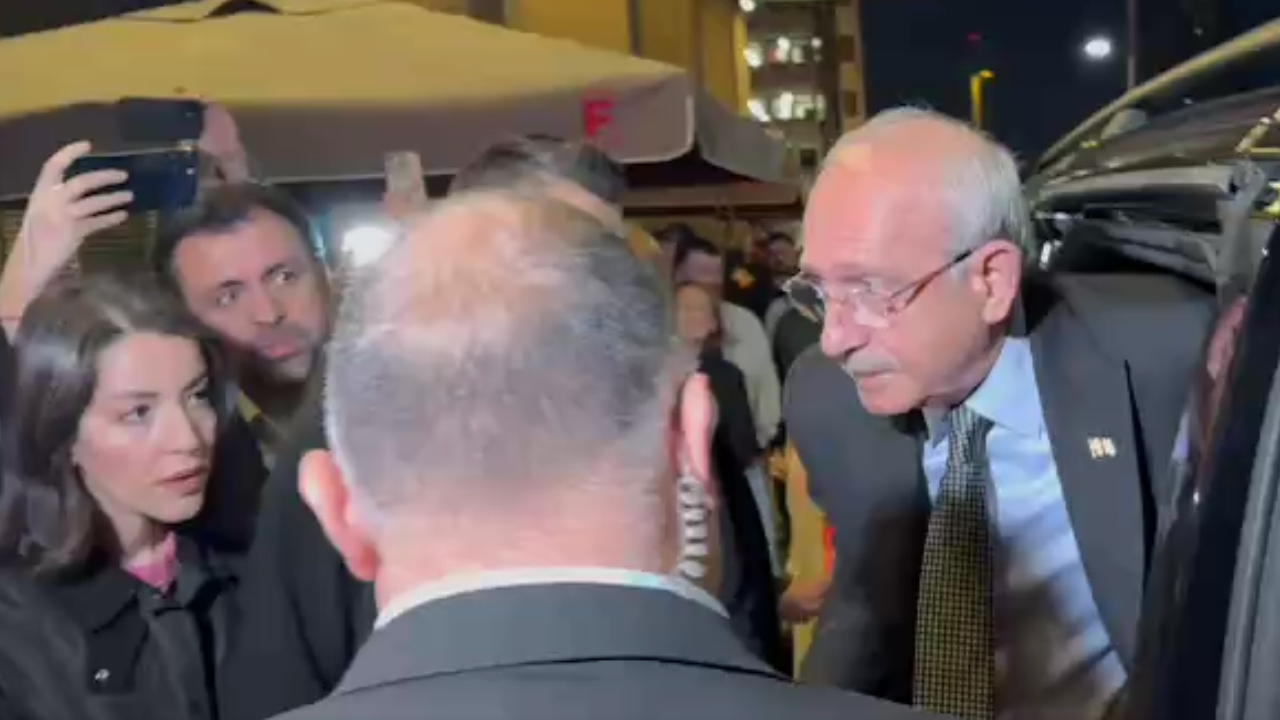 Kılıçdaroğlu Sırrı Süreyya Önder'in Tedavi Gördüğü Hastanede! thumbnail