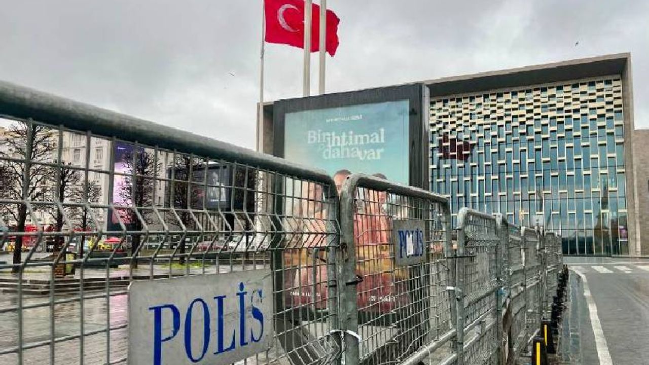 Taksim abluka altında! Barikatlar hala kalkmadı