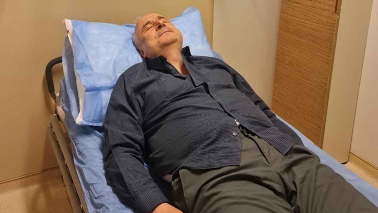 Ev Hapsi Verilen İSKİ Genel Müdürü Şafak Başa Hastaneye Kaldırıldı thumbnail