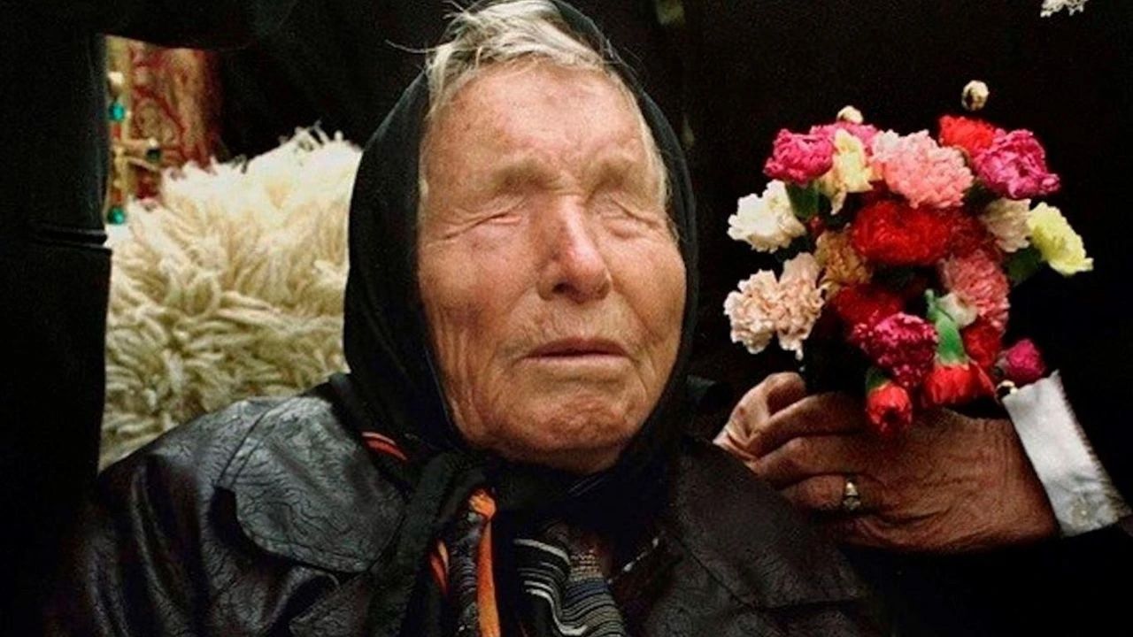 Gözleri kapalı, geleceği görüyordu! İşte Baba Vanga'nın kan donduran kehanetleri