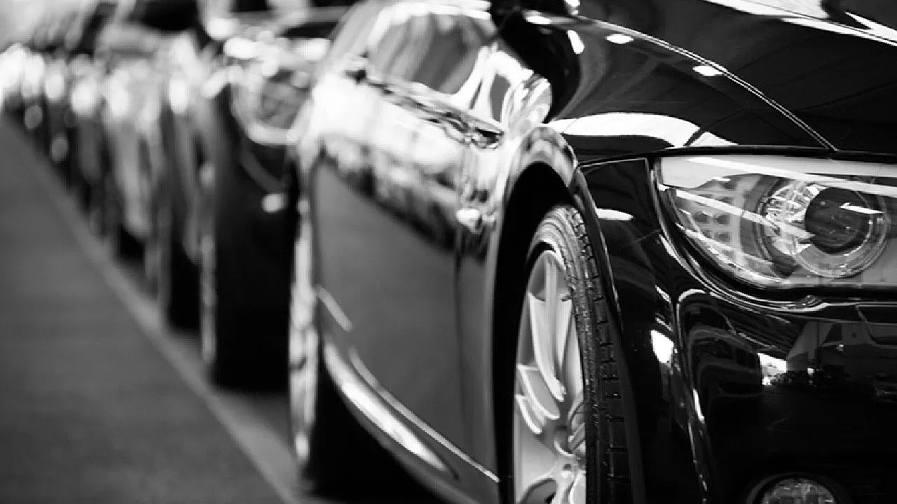 Liste dudak uçuklattı! İşte dünyanın en pahalı otomobilleri