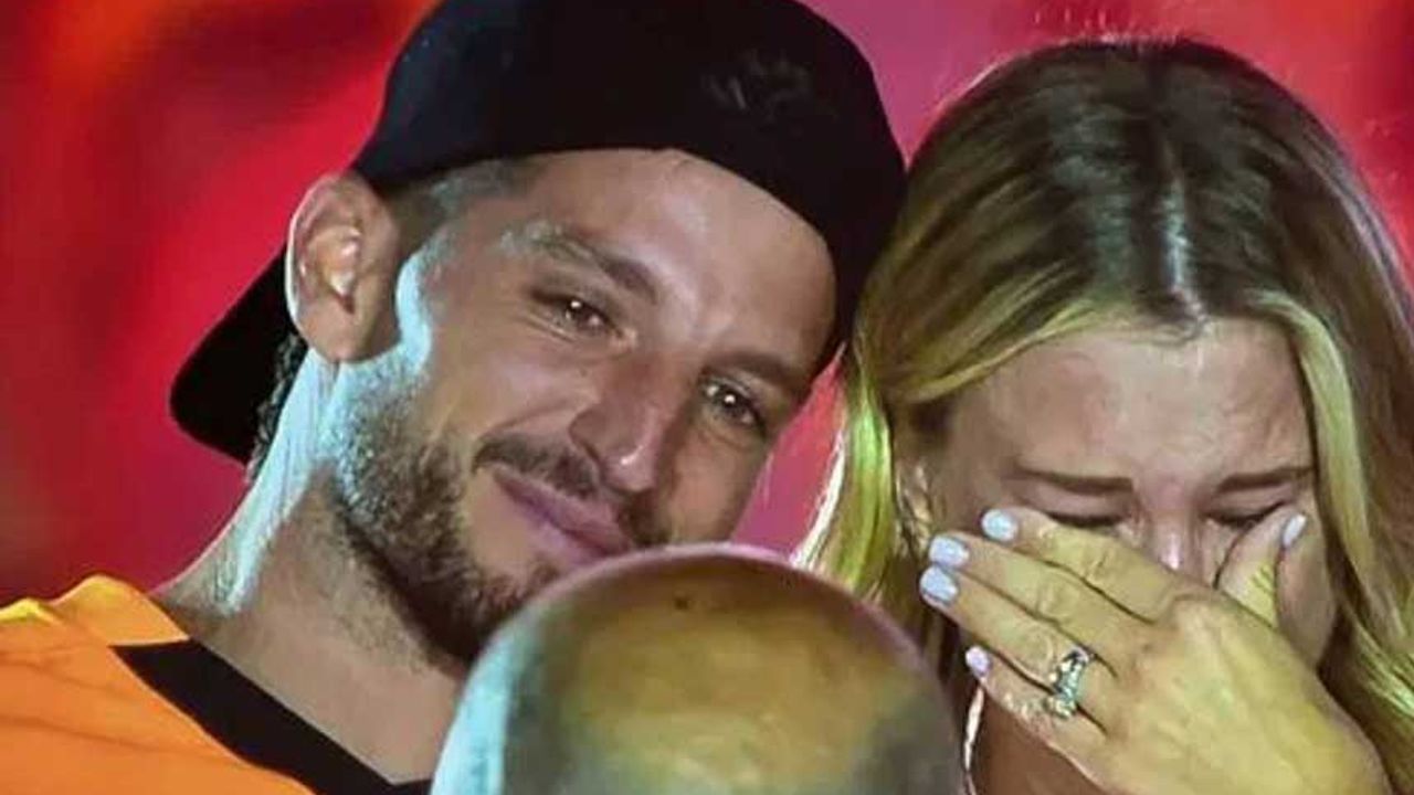 Dries Mertens, Galatasaray Taraftarına Gözyaşlarıyla Veda Etti Dries Mertens