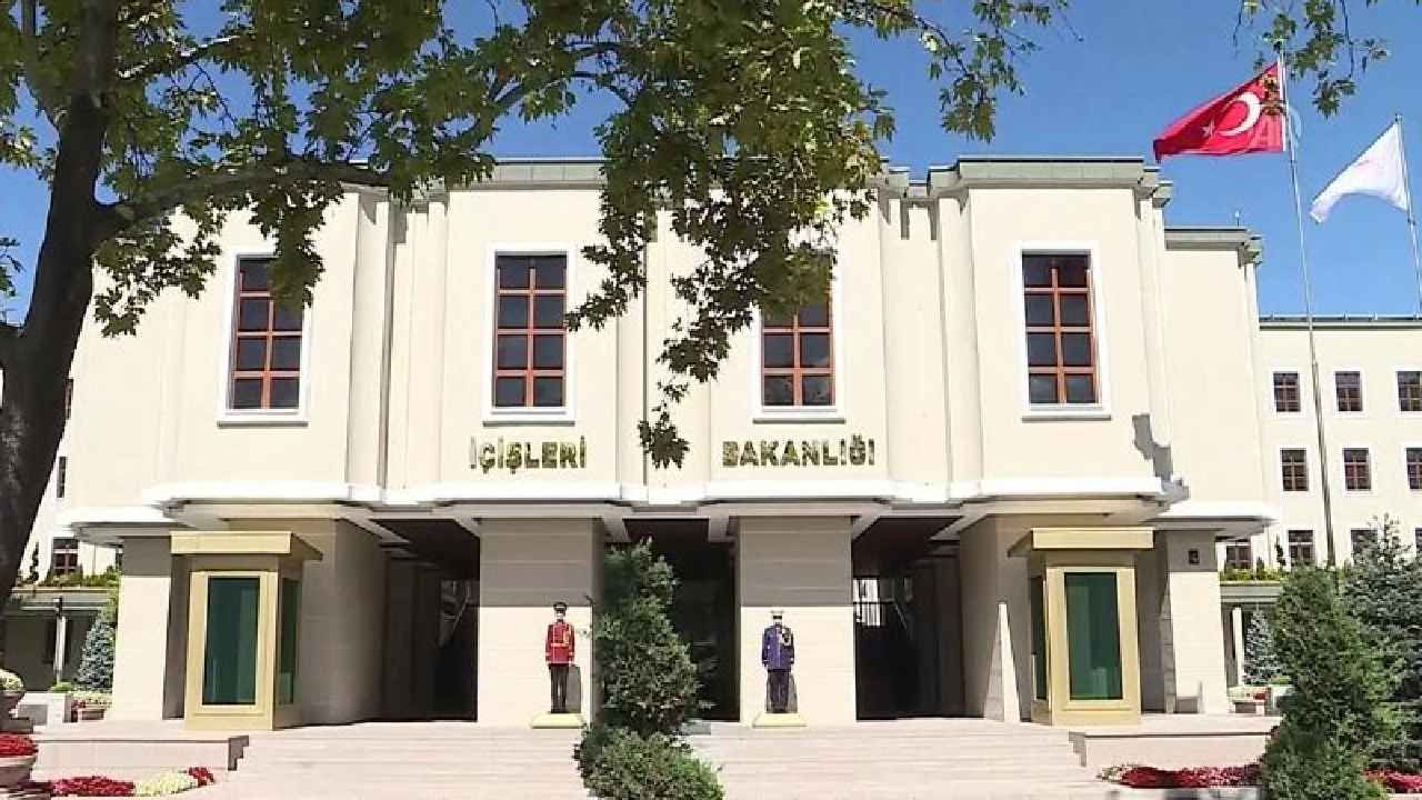 İçişleri Bakanlığı'ndan '30 Ilçeye Vali Atanacağı' Iddialarına Yanıt thumbnail