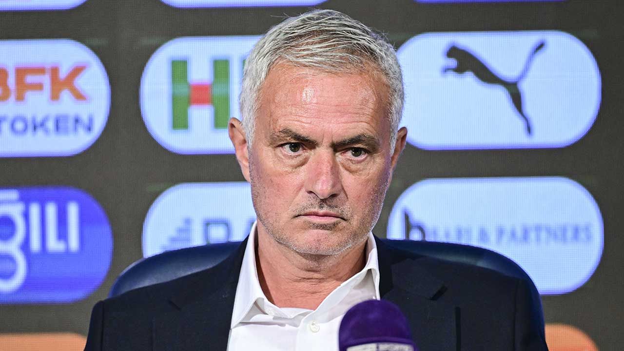 Sorulara Kızdı! Mourinho'dan Basın Toplantısında Ilginç Yanıtlar thumbnail
