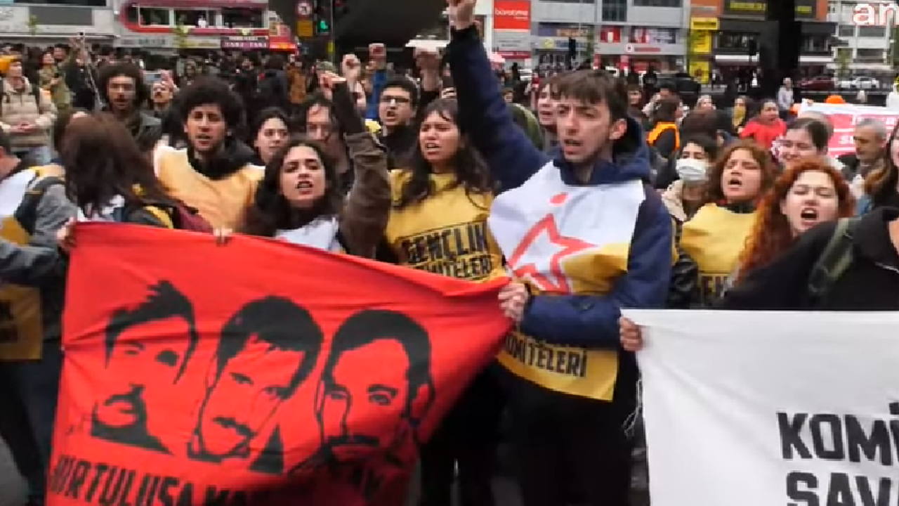 Taksim'e Yürümek Isteyenlere Polis Müdahalesi! Gözaltı Sayısı 200'ü Aştı thumbnail