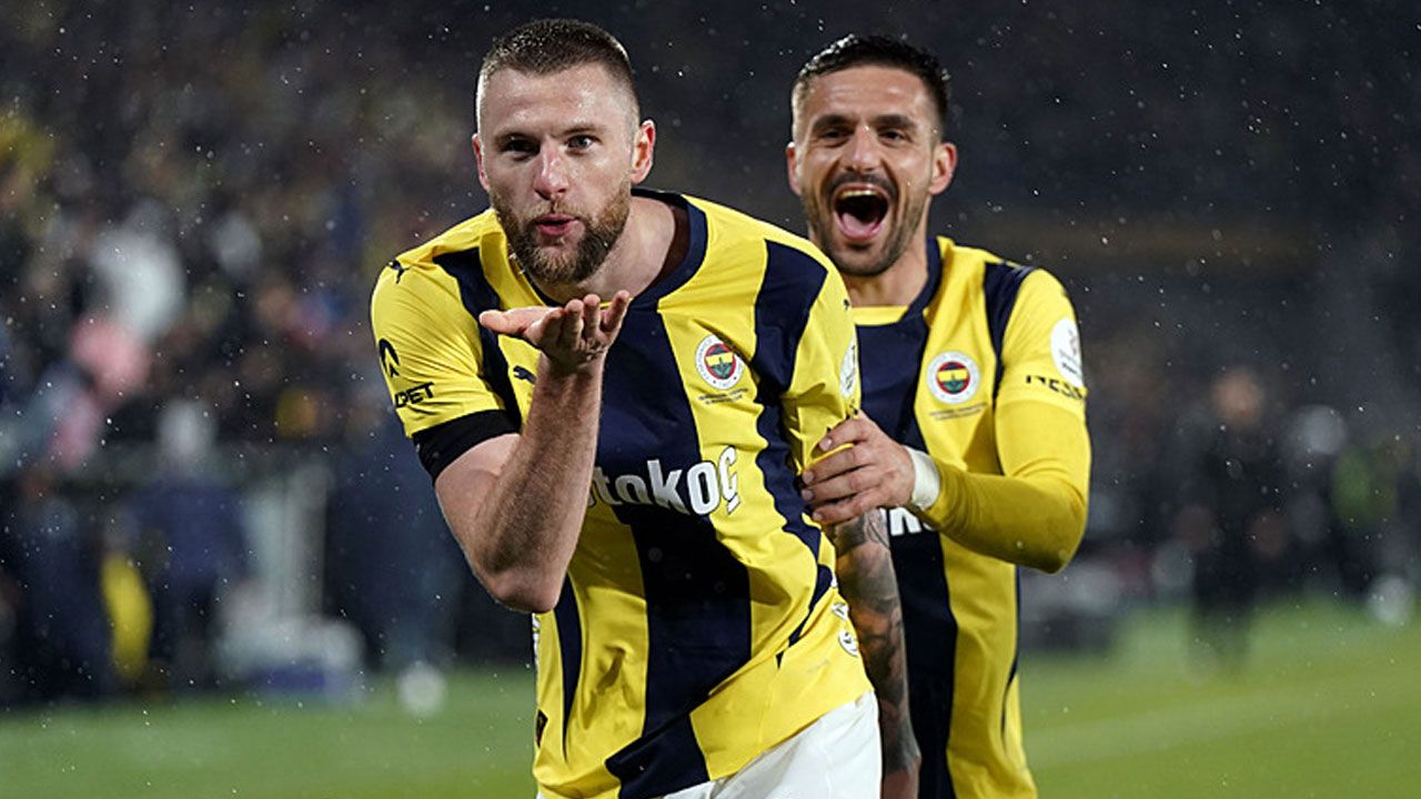 Yıldız oyuncuyla masaya oturuldu!