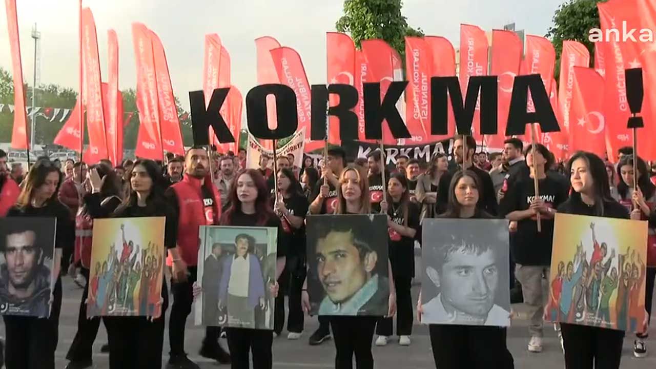CHP'den 'Üç Fidan' Için Yürüyüş: Atatürk'ten Deniz'e Tam Bağımsız Türkiye thumbnail