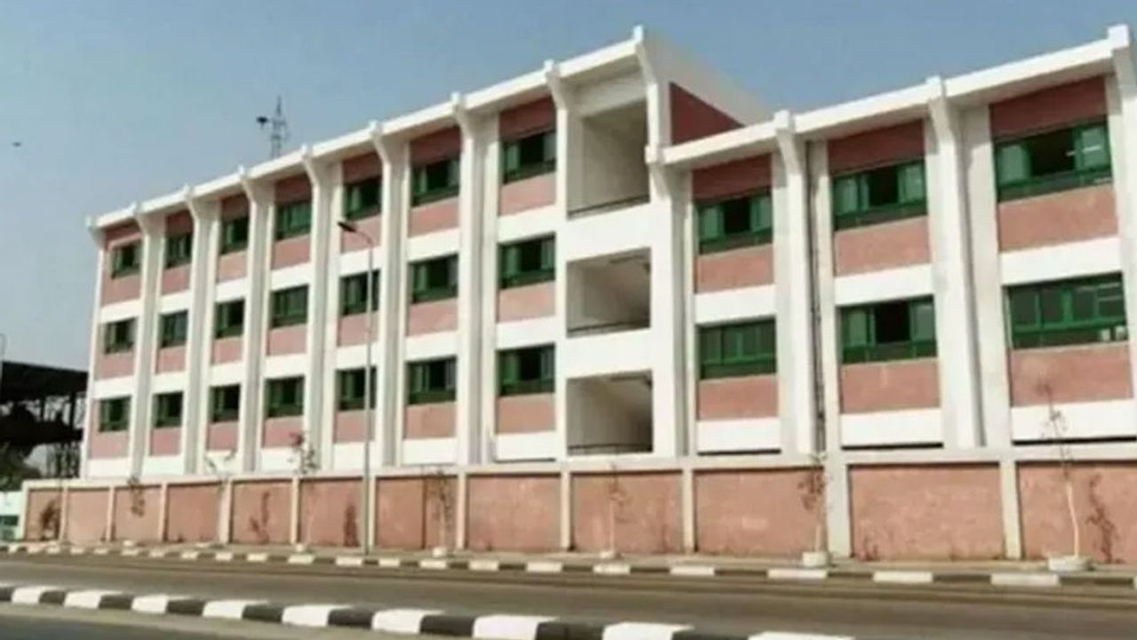 Hi�bir ��renci s�n�f� ge�emedi, okul y�netimi g�revden al�nd�