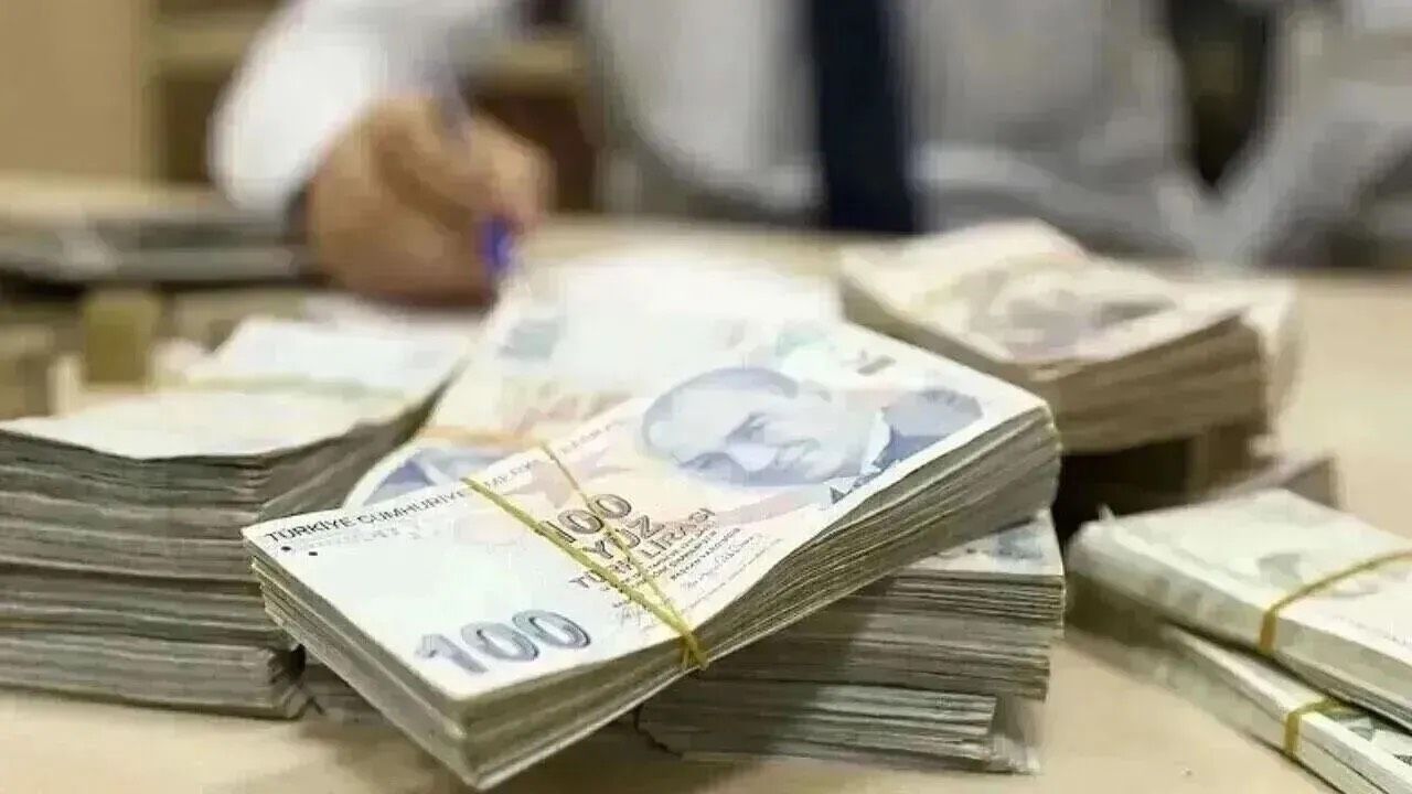 Bankaların Mevduat Faizi Yarışı! 5 Milyon Liranın Aylık Getirisi Uçtu thumbnail