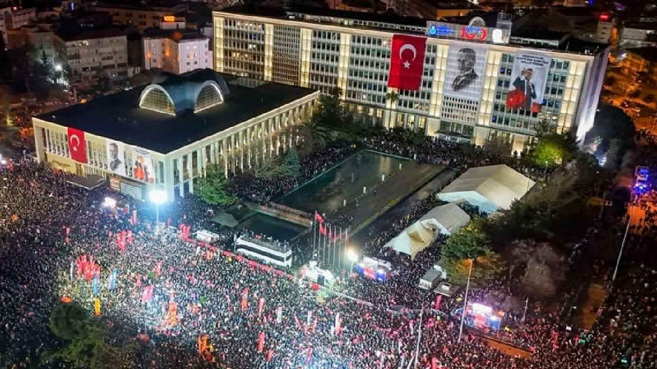 Saraçhane Davasında Yeni Gelişme! Yurt Dışı çıkış Yasakları Kaldırıldı thumbnail