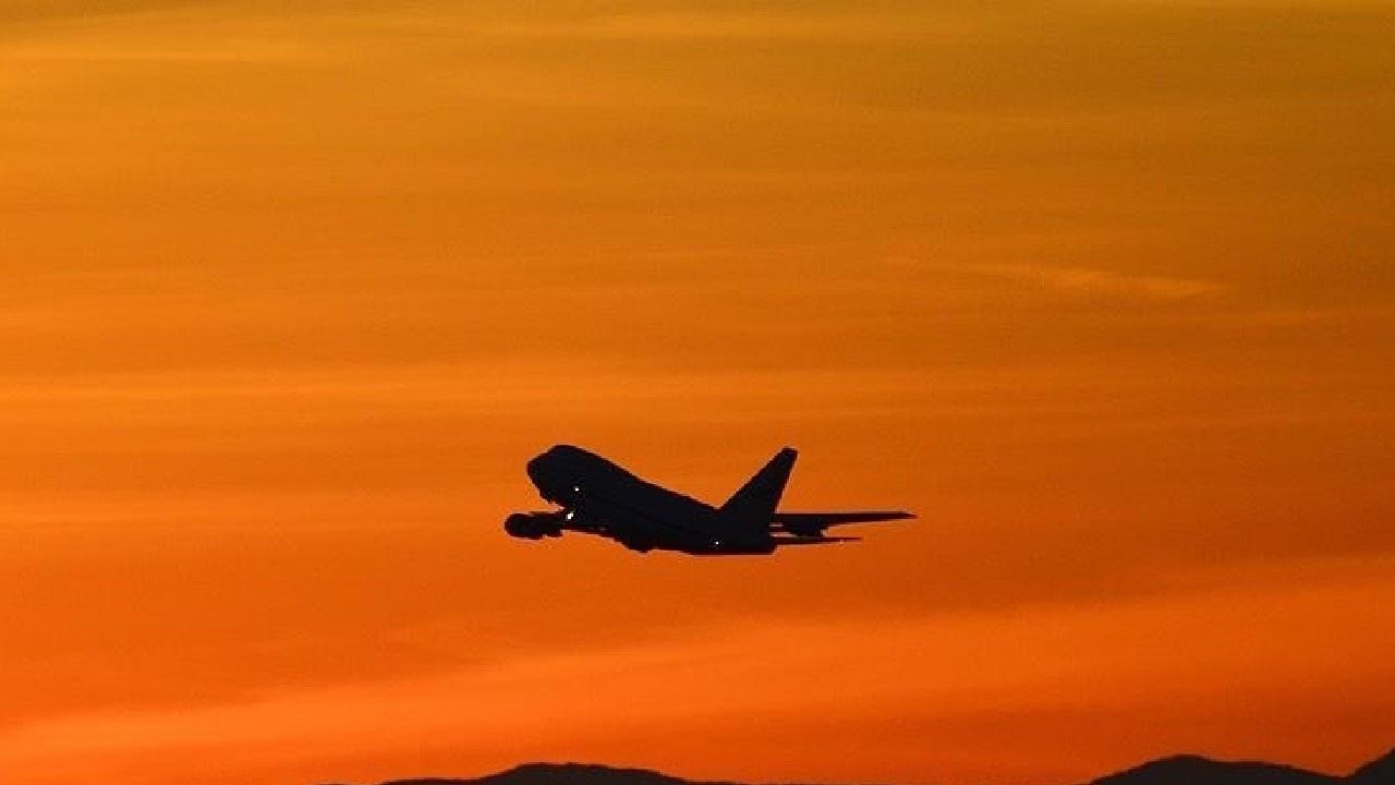 Uçuş esnasında çoğumuzun gözünden kaçıyor! Bu detayın sebebi şoke etti…