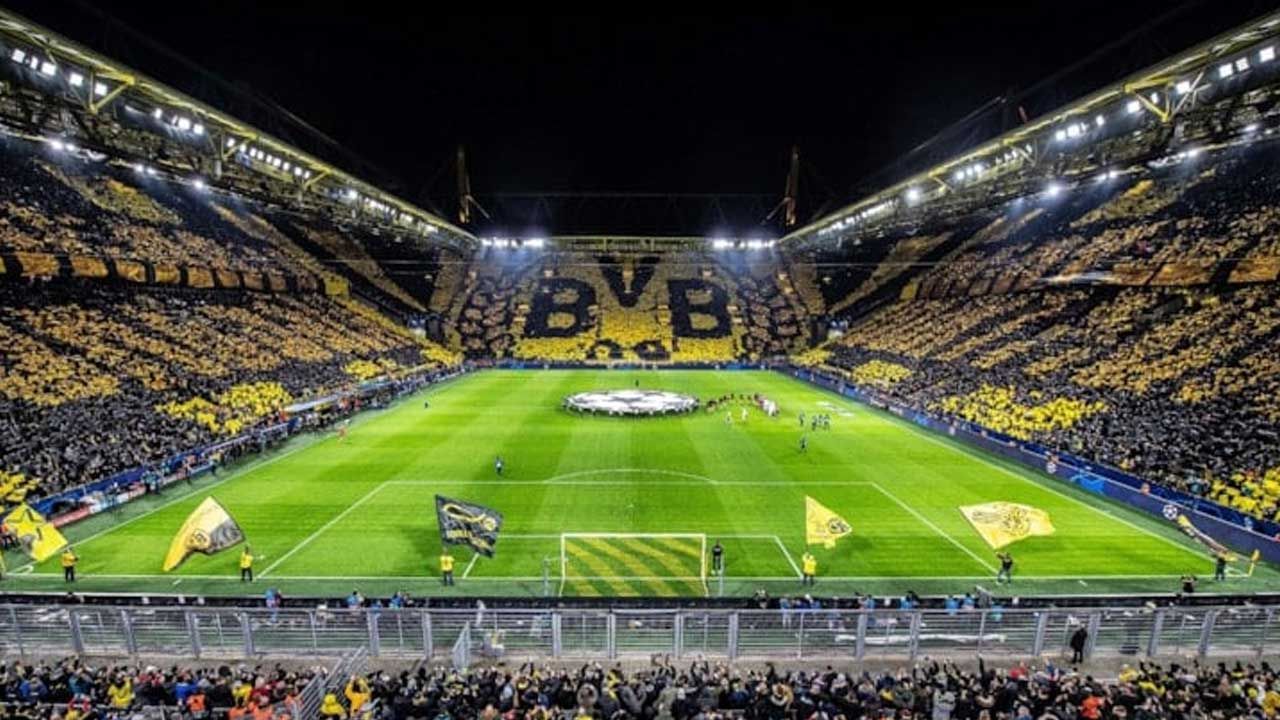 Borussia Dortmund Oyuncusu Süper Lig'e Transfer Oldu thumbnail