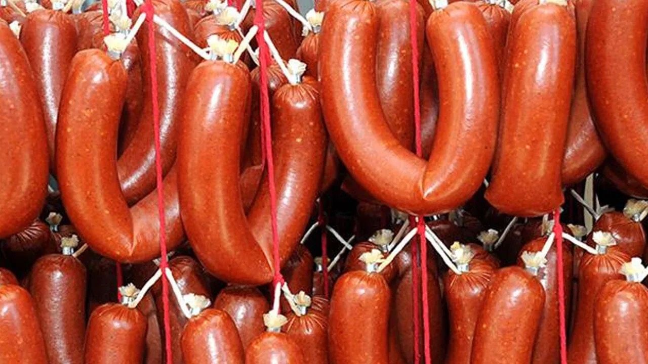 Bu 51 Markadan Uzak Durun! Sucuk Diye Bakın Ne Yedirmişler