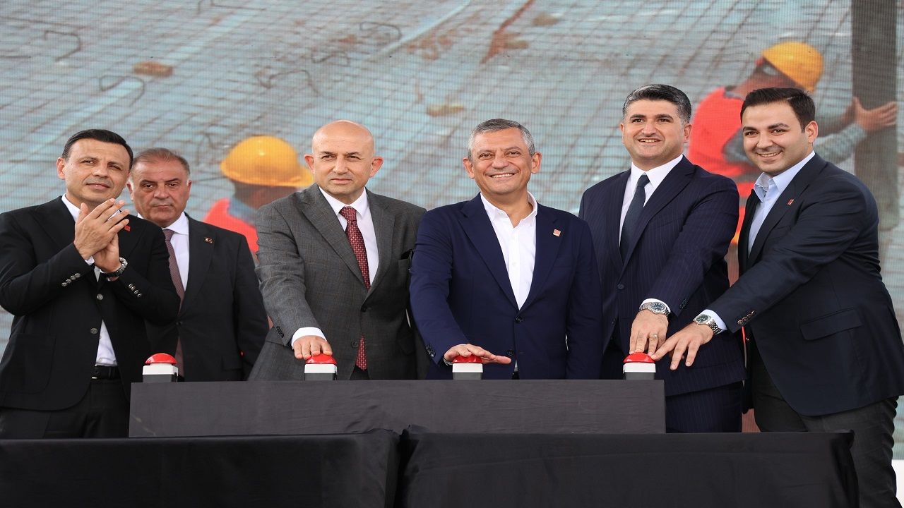 Ataşehir Belediyesi, yeni projelerin açılış ve temel atma törenini gerçekleştirdi
