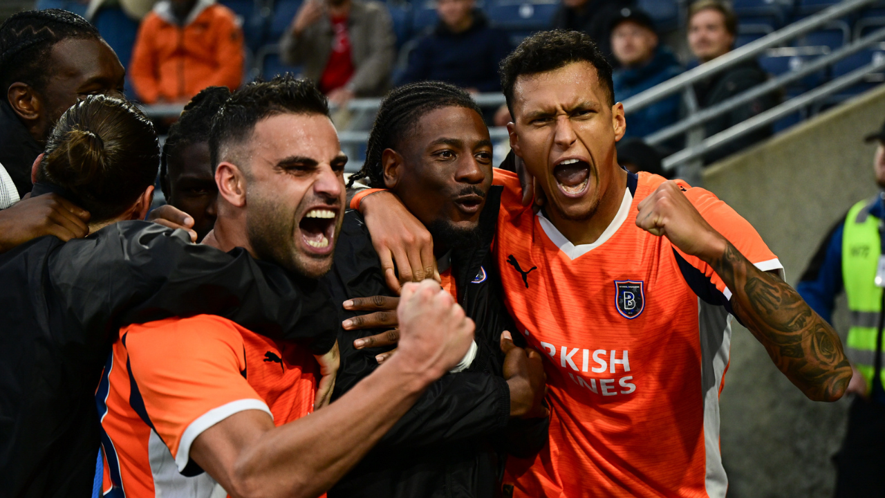 Başakşehir’den Nefes Kesen Geri Dönüş! Tur Avantajını Kaptı