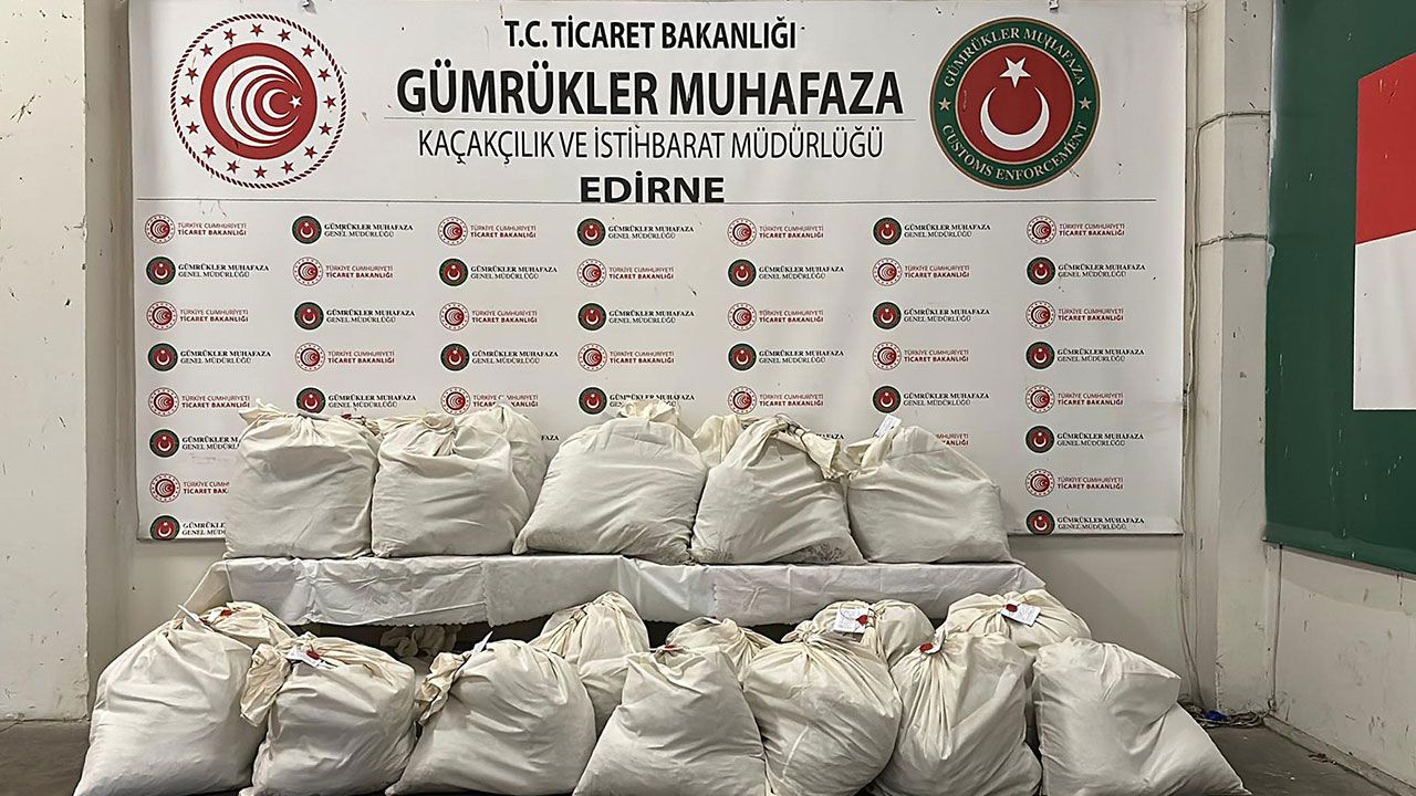 Kapıkule’de çuval çuval Uyuşturucu Yakalandı! 8 Gözaltı