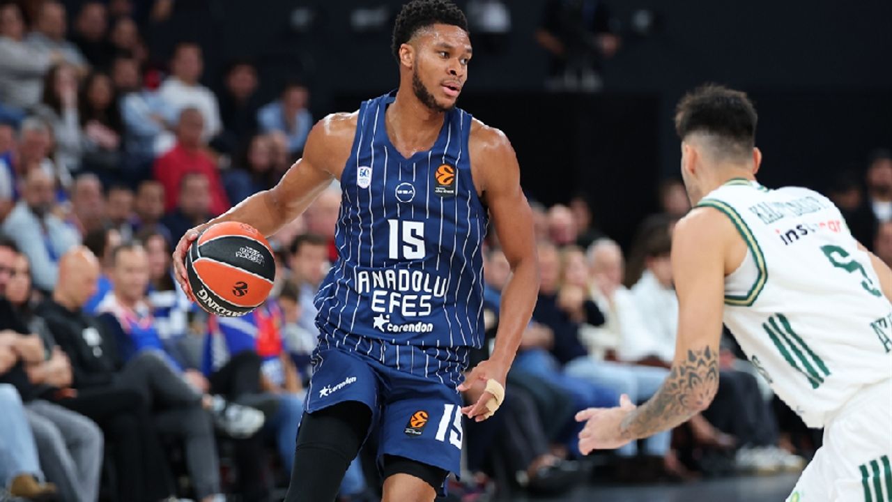 Anadolu Efes, Panathinaikos’a Mağlup Oldu