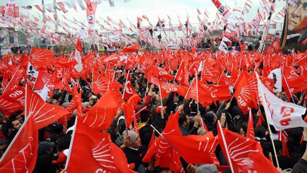 CHP'de bugün belli olan belediye başkan adaylarının tam listesi