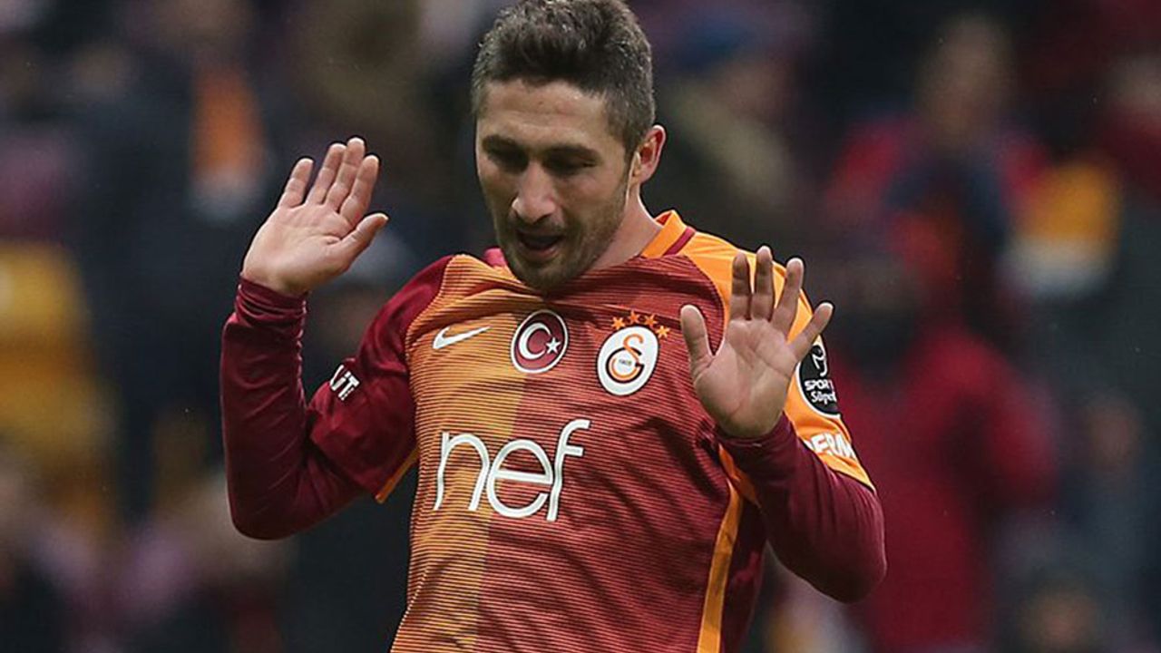 Müşteri bulamayan Sabri Sarıoğlu, kepenk indirdi!