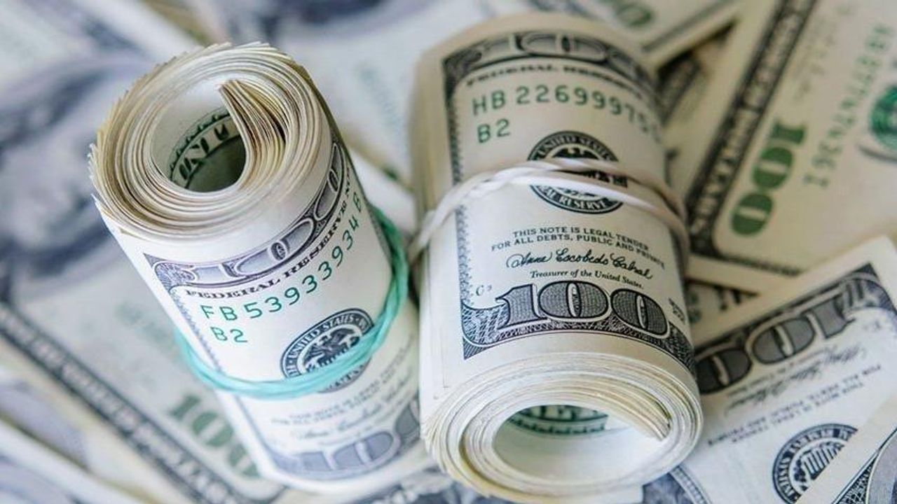 Dolar hızla yükseliyor: Kritik seviye geçildi