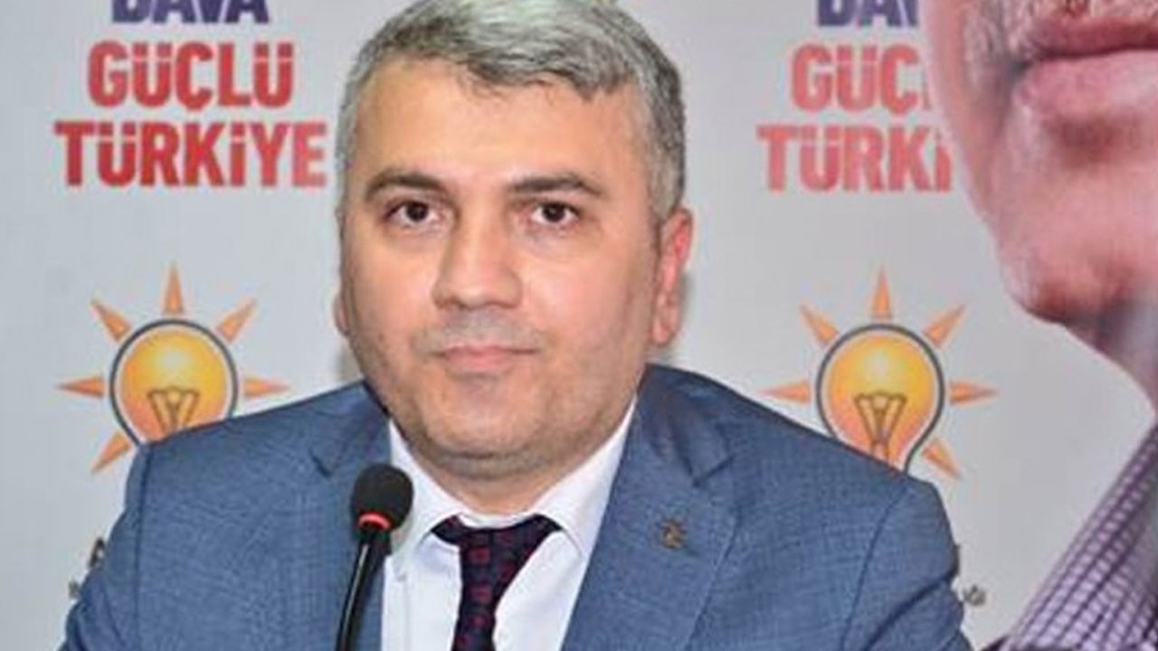 AKP'li vekil torpil mesajını yanlışlıkla Whatsapp durumunda paylaştı!