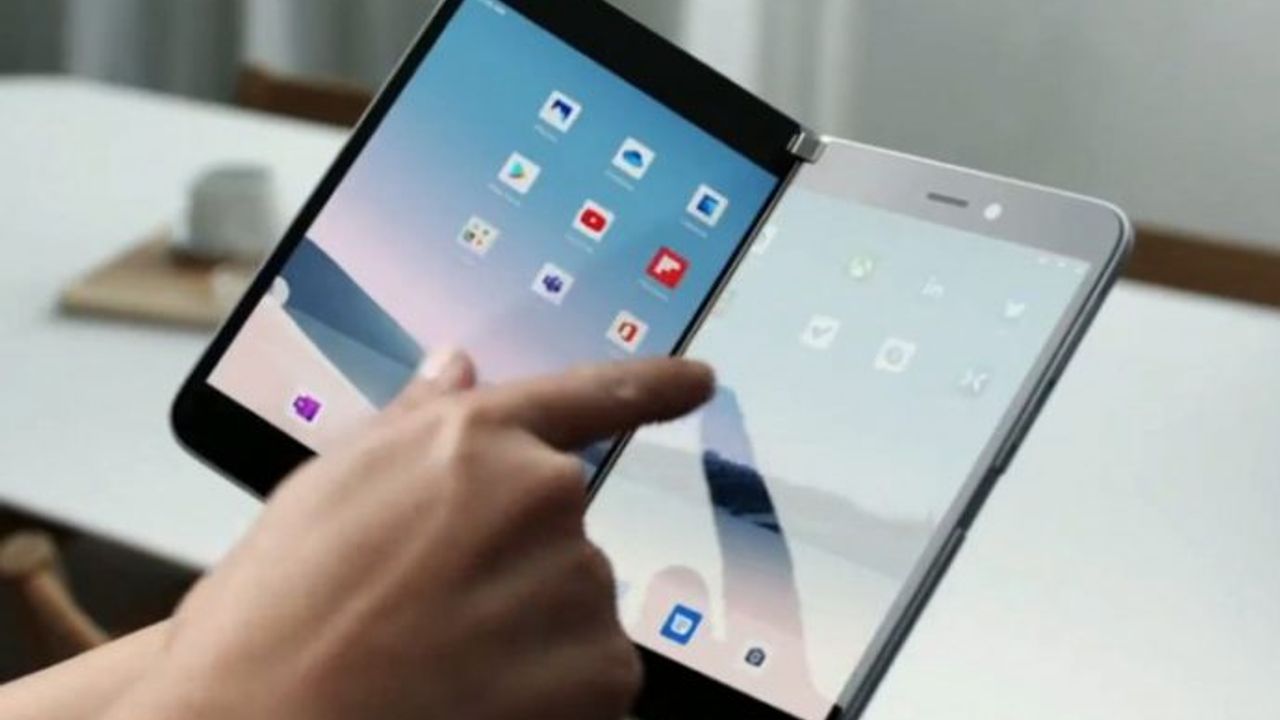Microsoft Surface Duo : Katlanabilir çift ekranlı telefon