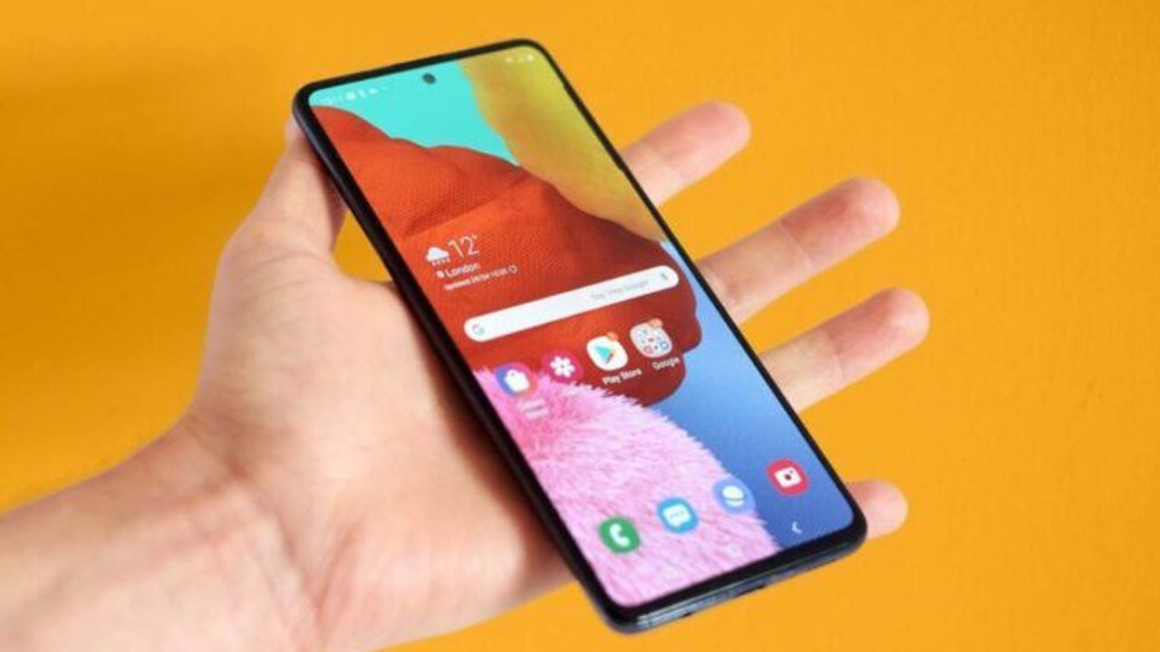 Samsung Galaxy A52 cihazının yeni bir LTE varyantı yakında geliyor