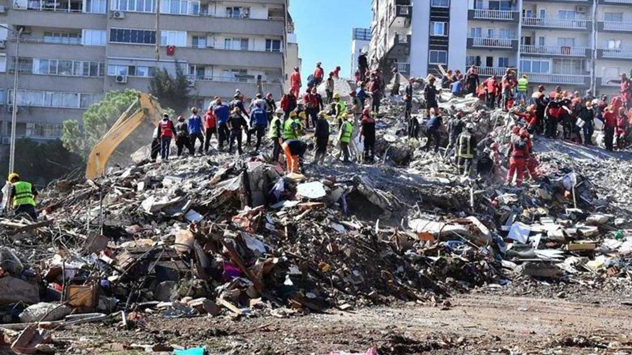 İzmir depremi soruşturmasında 2 kişi tutuklandı