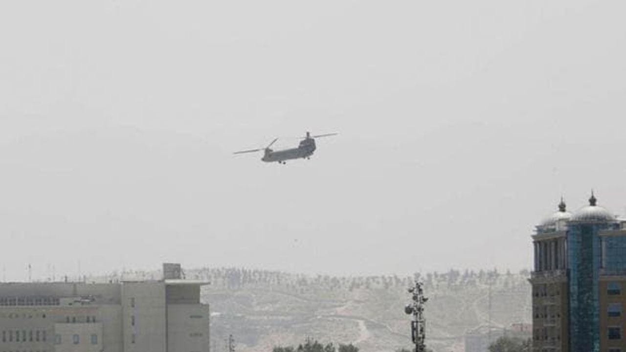 Afgan silahlı kuvvetlerine ait uçak düştü
