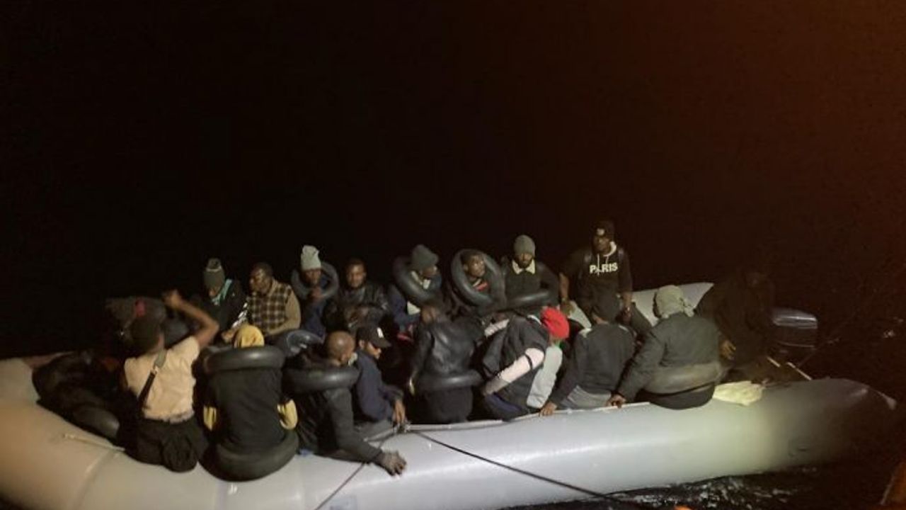 Fethiye açıklarında 36 kaçak göçmen kurtarıldı