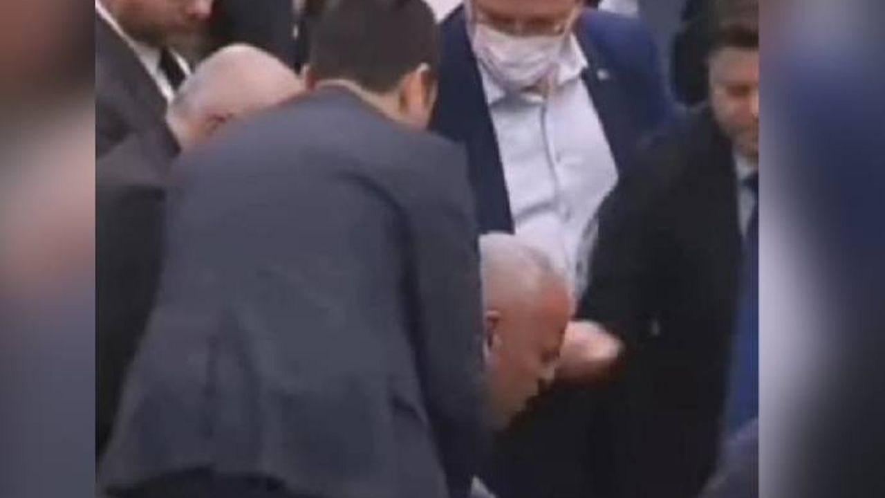 CHP'li Karaman, İBB Meclisi oturumunda fenalaştı