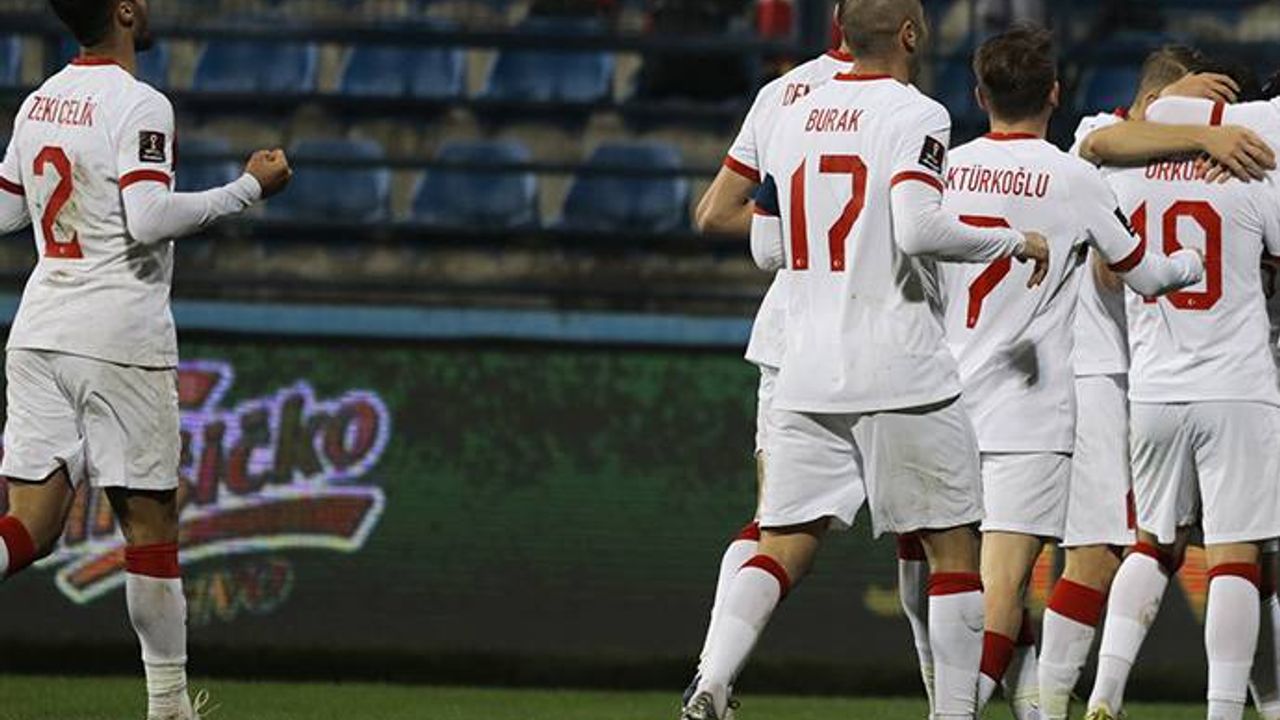 Karadağ'ı deplasmanda deviren Türkiye, play-off biletini aldı
