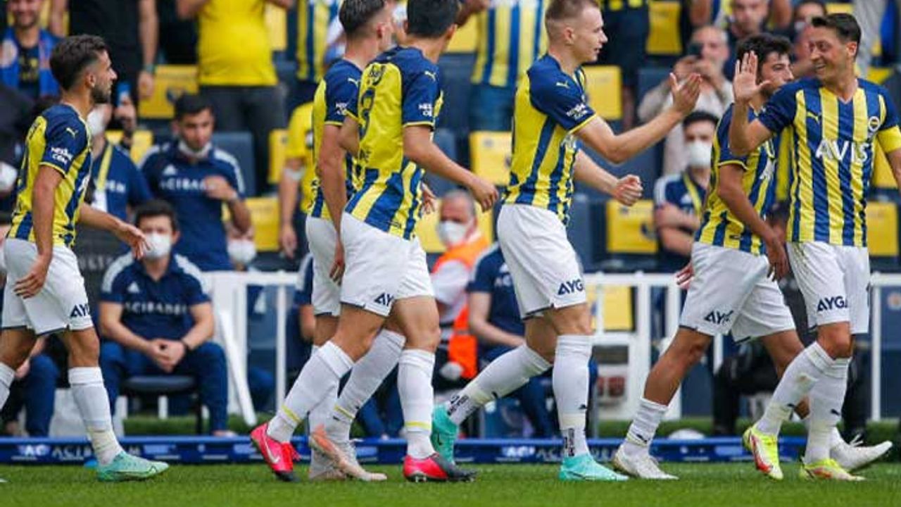 Fenerbahçe-Frankfurt maçı ilk 11'ler belli oldu