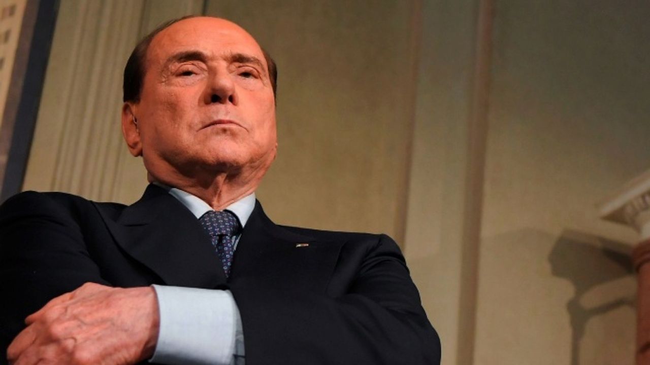 Eski İtalya Başbakanı Berlusconi yoğun bakımda