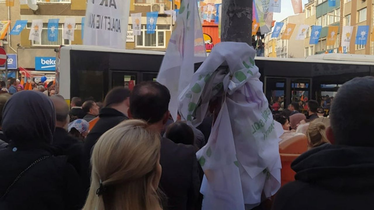 Soylu'nun mitingi öncesi Yeşil Sol Parti'nin bayrakları kesildi!