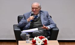 Prof.Dr. İlber Ortaylı Nazım Hikmet’i anlattı