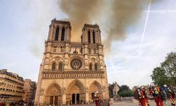 Papa Francis'in Notre Dame Katedrali kararı Fransa'yı şoke etti