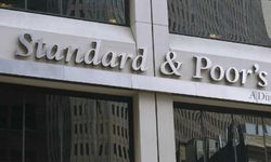 S&P Türkiye'nin kredi notunu yükseltti