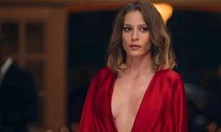 Serenay Sarıkaya'nın yeni imajı dikkat çekti! İşte ünlü oyuncunun şaşırtan değişimi