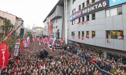 Rıza Akpolat hakkındaki tutuklama talebi sonrası CHP partililerini Beşiktaş'a çağırdı!