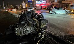 Akılalmaz olay! Trafik kazasında aracın motoru koptu