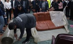 CHP’li Seyhan Belediyesi’ne icra: Başkanın makam odasına haciz!