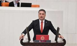 CHP'li Mullaoğlu'ndan Suriye çıkışı! "İnsan aklını zorlayacak katliamlar oluyor"