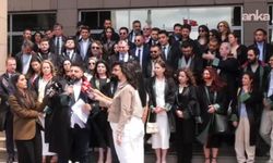 İBB soruşturması avukatlarından adliye önünde eylem: İddianame bir an önce yazılmalı