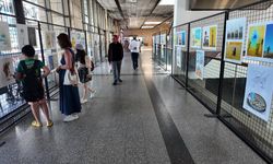 5. Uluslararası Karikatür Yarışması Sergisi terminalde